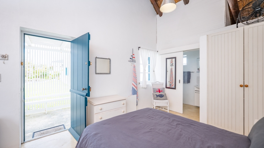 To Let 3 Bedroom Property for Rent in Struisbaai Western Cape